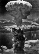 بمباران اتمی هیروشیما در کتب درسی دنیا چگونه روایت می‌شود؟
